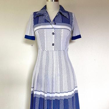 1970s polka dotted knit dress 