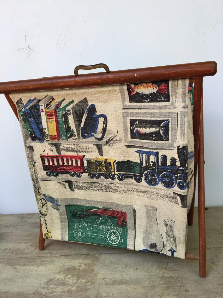 Vintage Henry Seligman Folding Knitting Bag, Small Retro Bark Cloth