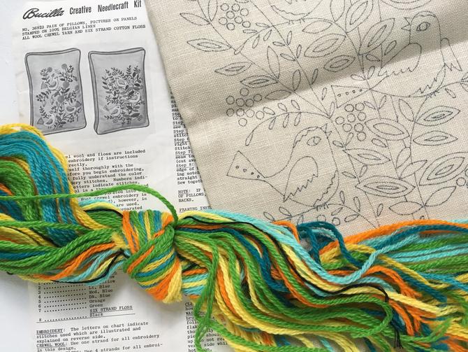 Bucilla Crewel Embroidery Bird Pillow Kit 36923 Set Of Two Mid