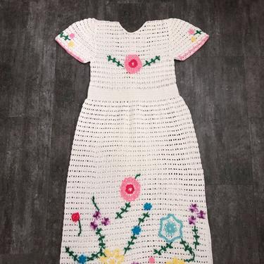 1970s floral crochet dress . vintage 70s crochet dress 