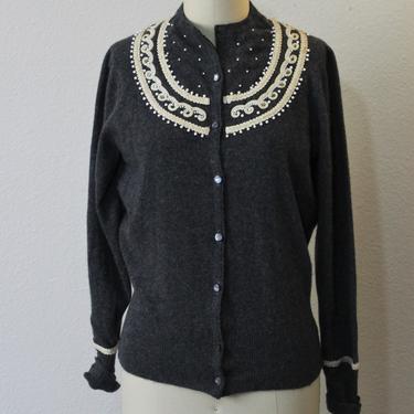 Vintage 50s 1950's Sweater Branell CASHMERE Beaded & Rhineston Dark Grey Cardigan Sweater pinup girl bombshell // US 0 2 4 small 