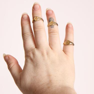 Deadstock 1970s Gold Tone Metal Monogram Letter E, L and C Engraved Costume Jewelry Statement Rings 