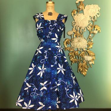 1950s cotton sundress, hawaiian print, vintage 50s dress, blue and white, full skirt, fit and flare, medium, tiki, mrs maisel, rockabilly 