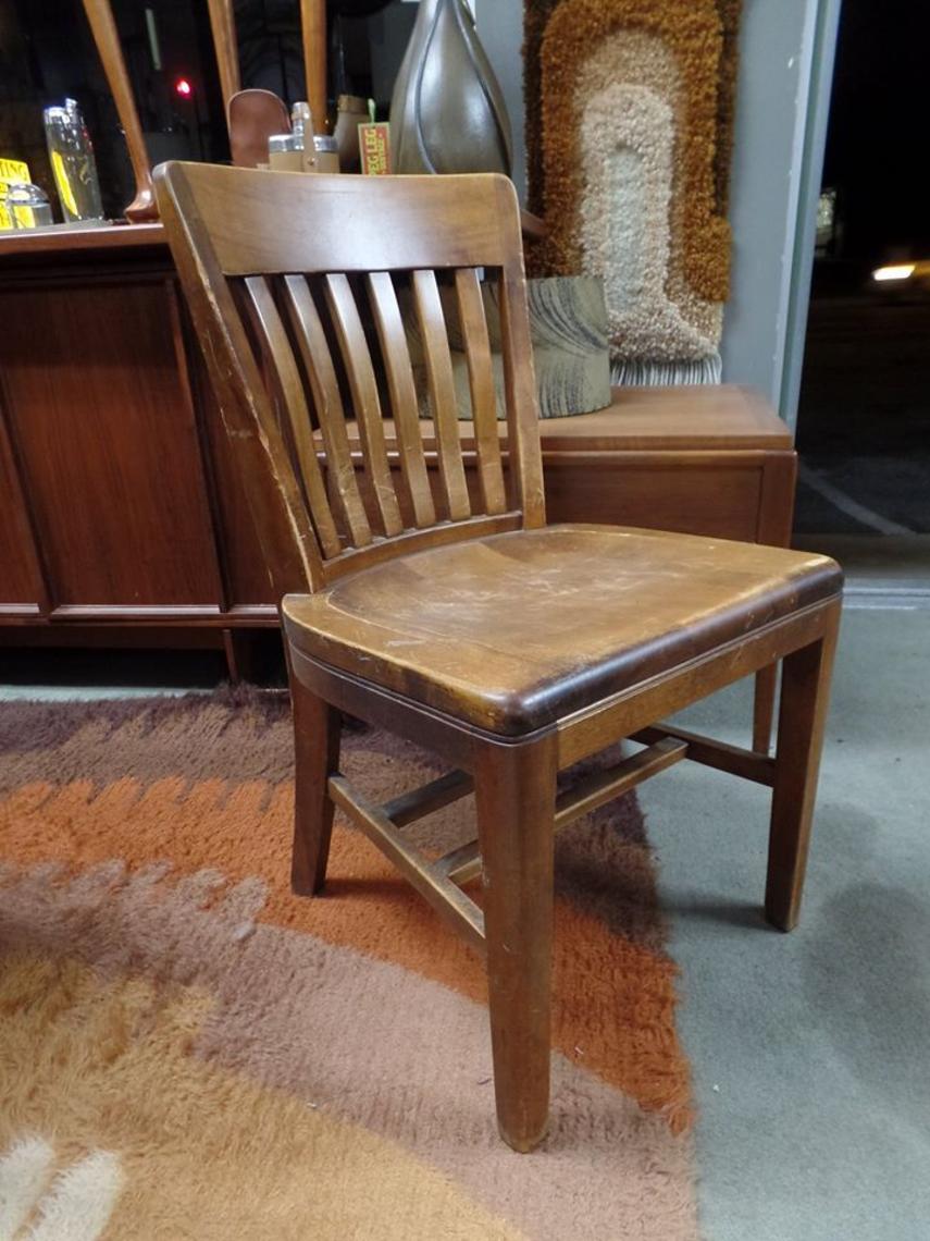 Vintage Gunlocke Chair. Peg Leg Vintage Peg Leg Vintage Beltsville, MD