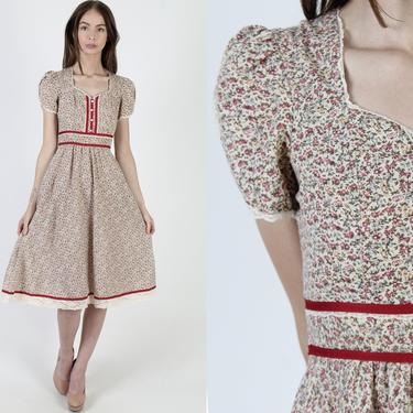 Burgundy Calico Floral Dress / Sweetheart Country Western Dress / Womens 70s Split Sleeve Porch Dress / Folk Style Prairie Midi Mini Dress 