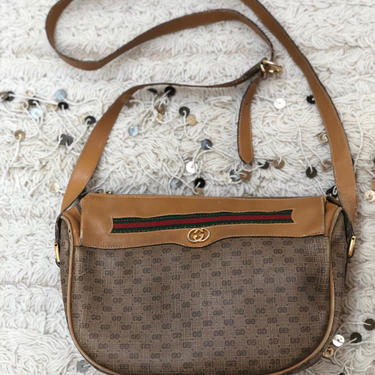 GUCCI W hook purse Horseshoe leather Authentic T19850