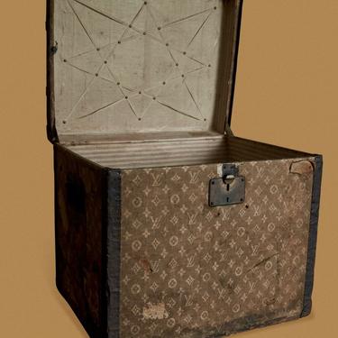 50cm Louis Vuitton Trunk, 1940s France