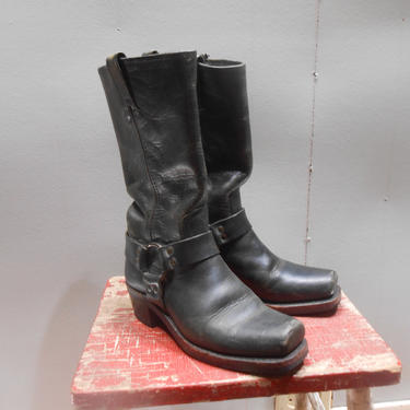 Vintage Frye distressed black leather harness boots size 8.5d Vintage Frye Black Leather Biker Motorcycle Riding Harness  main image 2