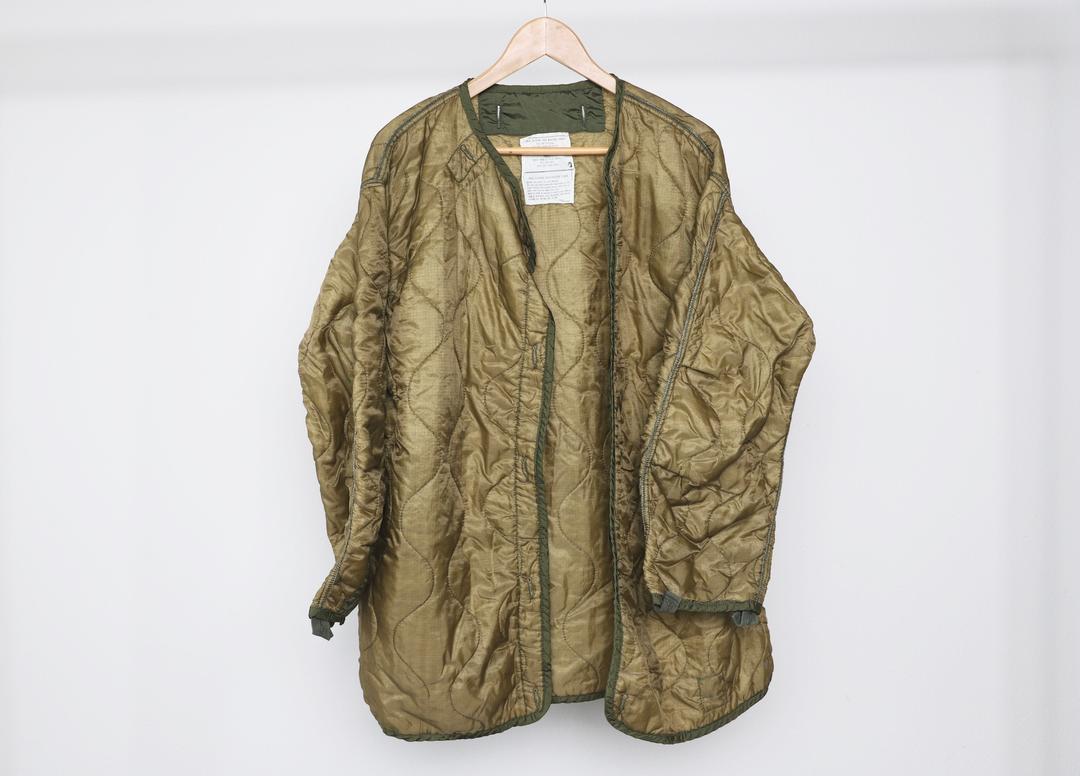 vintage Men's MILITARY quilted liner jacket SMALL puffer
