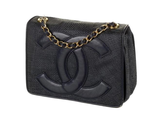 Chanel Vintage Tortoise Lucite Chain Strap & CC Charm Shoulder Bag 199 –  Foxy Couture Carmel