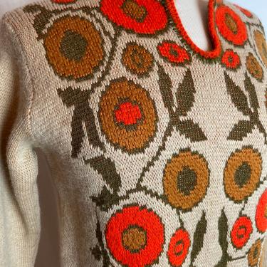 60’s bright print wooly sweater ~ groovy 1960s snug knit top~ tangerine day dream~ earth tones boho hippie vibes~ abstract flowers~ SM 