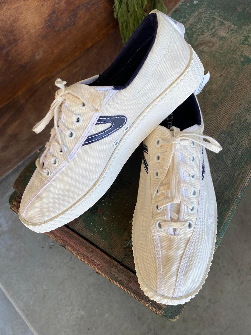 Tretorn tennis shoes hot sale from the 80s