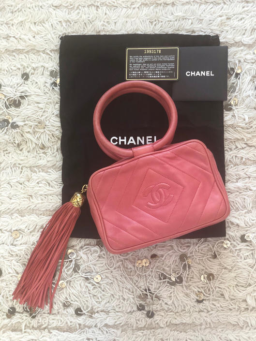 RARE Vintage CHANEL CC Logo Chevron Quilted Pink Leather Bowler
