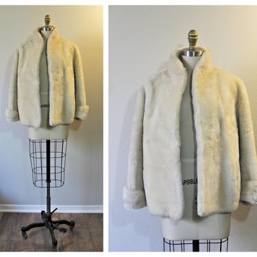 Vintage 1950s Vintage Heavy Debutante Faux Fur Event Over Coat by Marshall Fields sz Extra Small to small Ivory  // US 2 4 6 xs s 