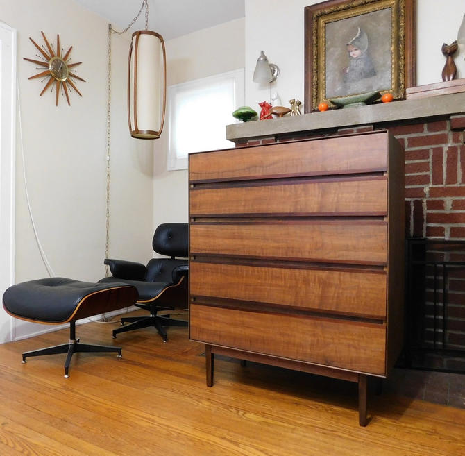 Mid Century Modern Stanley Walnut Rosewood Bureau Dresser