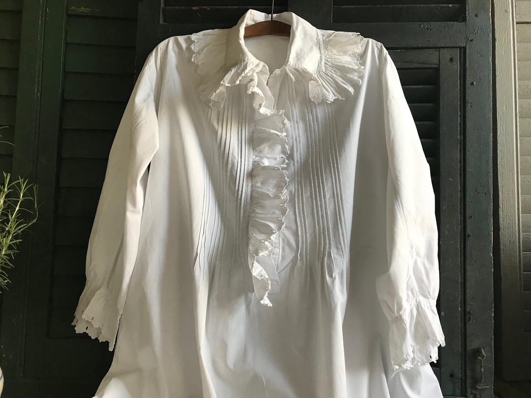 Antique French Nightgown, White Cotton, Ruffle Lace Collar, 19th C ...