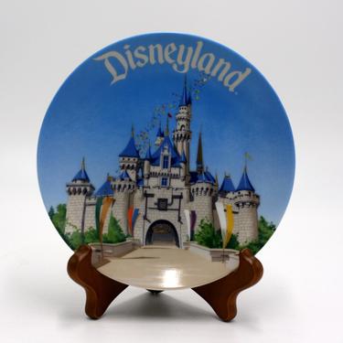 vintage Disneyland souvenir plate made in Japan 