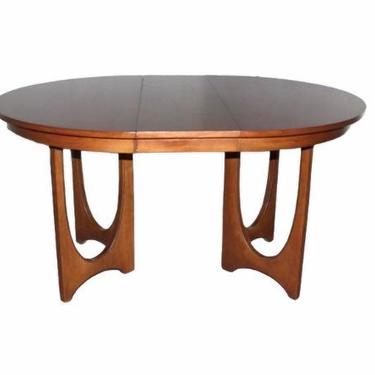 Mid-Century Modern Broyhill Brasilia 6140-1645 Round Pedestal Base Dining Table With 1 Extension 