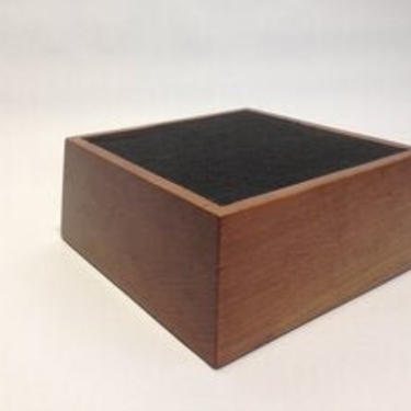 Custom Mount Displays 