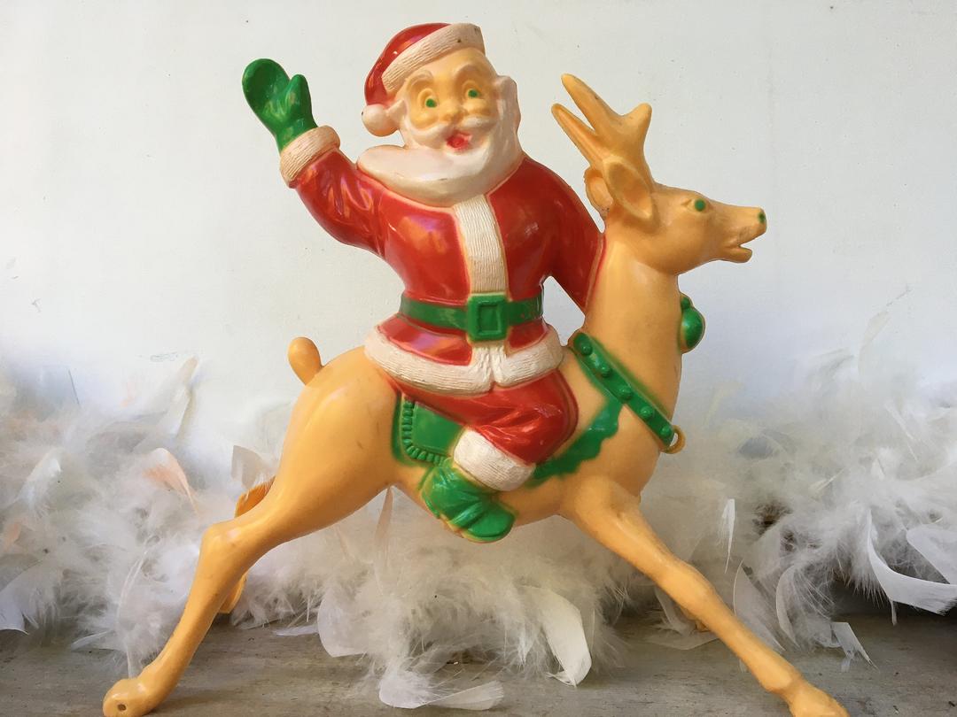 Vintage 50s Rosbro Plastic Santa Claus Sleigh deals Christmas Candy Container