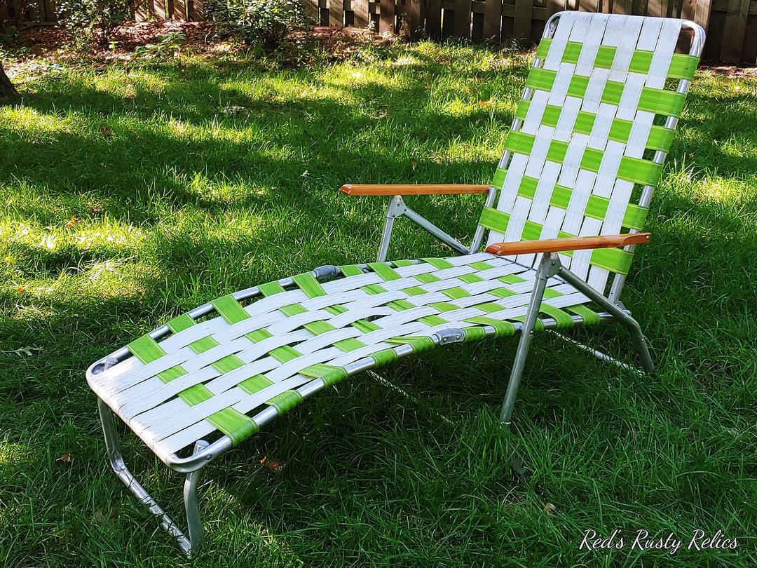 Webbed chaise lawn chairs hot sale