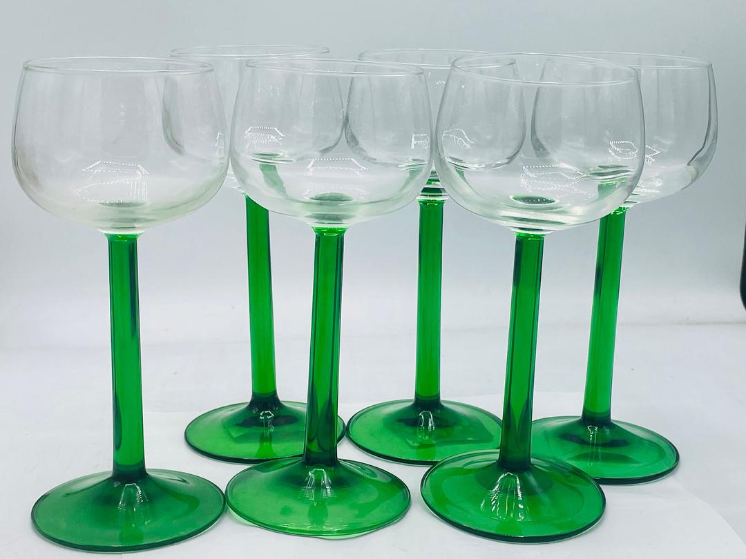 6 Alsatian wine glasses with green stems