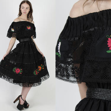 Black Mexican Off The Shoulder Fiesta Dress Bright Colorful Embroidered Party Dress Crochet Lace Trim Quinceanera Style Dress Maxi Dress 