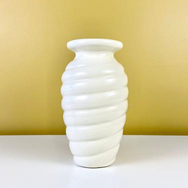 Haeger Beehive Swirl Vase 