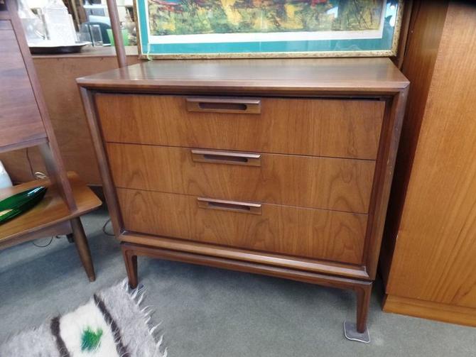 Mid Century Modern 3 Drawer Dresser From The By Hooker Furniture