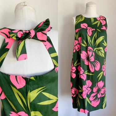 Vintage 1960s Olive Green & Hot Pink Hawaiian Dress / XS 