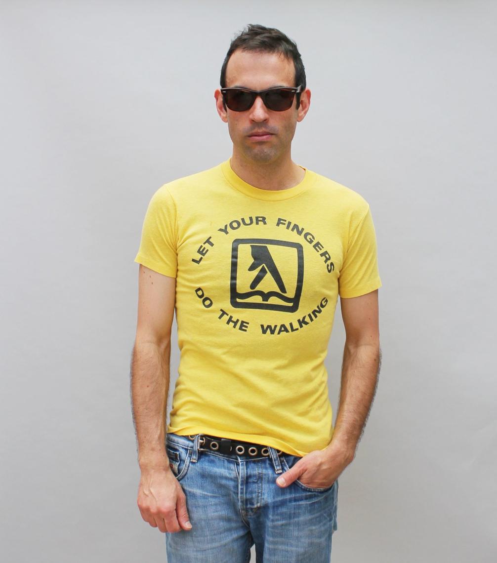 Pre-owned T-shirt In Yellow