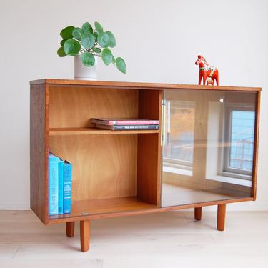 Mid Century Modern Teak Low Display Cabinet Bookcase with Transparent Glass Sliding Doors 