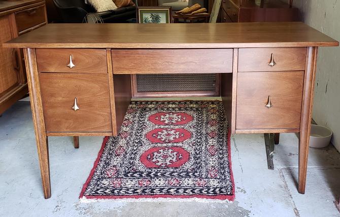 Broyhill Brasilia Mid Century Modern Desk From Vintage Mc Of