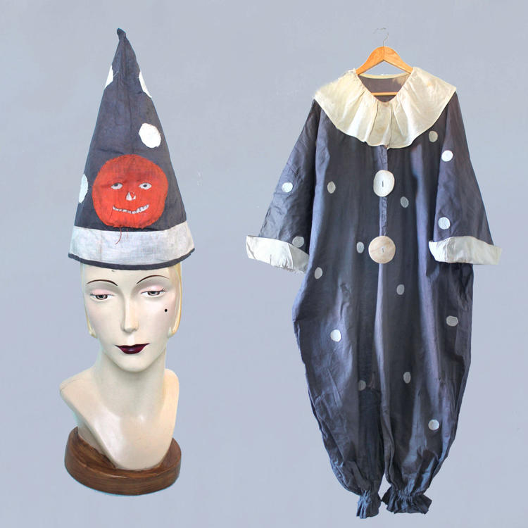 PIERROT ONESIE お茶会　ピエロ ?bucket=cdn.attic.city&key=
