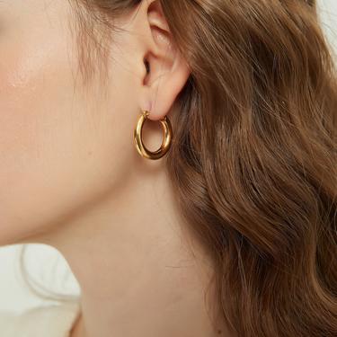 Elena gold thick hoop earring, gold chunky hoop earring, gold thick circle hoop earring, gold circle hoop earring, gold hoop earring 