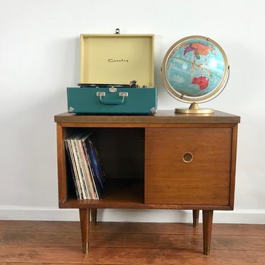 Reserve-D-MID CENTURY MODERN Record Player Stand 