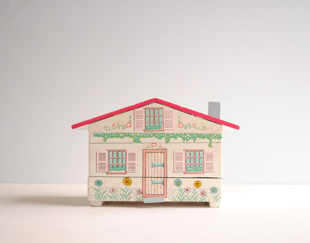 House on sale jewelry box