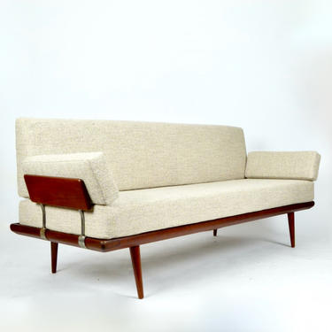 Minerva Daybed