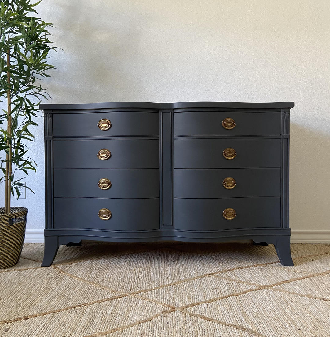 Vintage Mahogany Hepplewhite Style Dresser Credenza Entry Table by