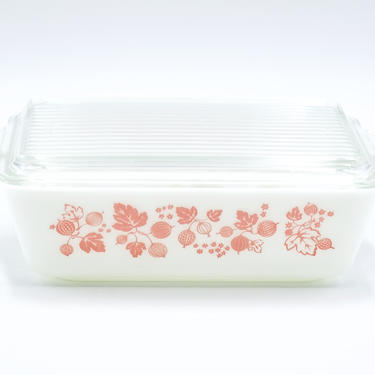 Pyrex 2 pc. 1 1-2 2024 QUART GOOSEBERRY RECT. DISH/LID