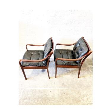 Fredrik Kayser for Vatne Mobler Model 108 Pair Mid Century Danish Lounge Chairs 