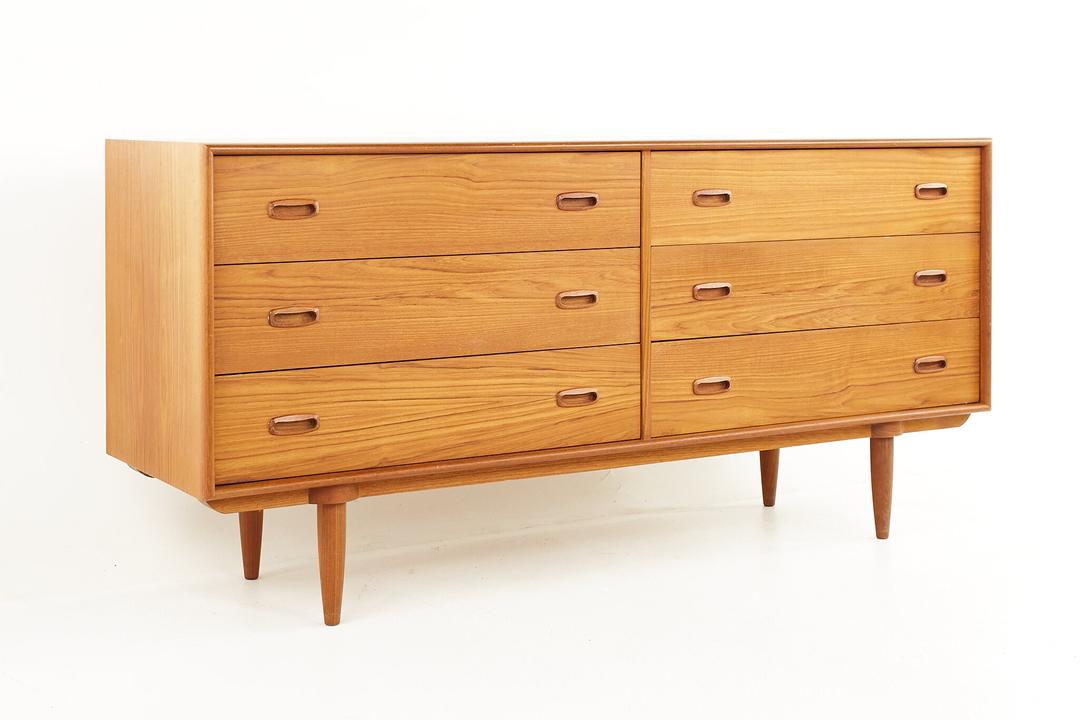 Peter Hvidt Style Mid Century Teak 6 Drawer Lowboy Dresser Modern
