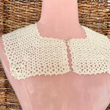 Vintage Crochet Collar, Square Collar, Crocheted Lace, Cottage Core, Edwardian, Victorian, Accessory 