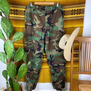 Vintage Camouflage Army Pants Medium Long 