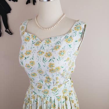 Vintage 1950's Daisy Dress / 60s Summer 2 Piece Skirt and Top S/M 