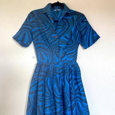 1950s Blue swirl print dress 