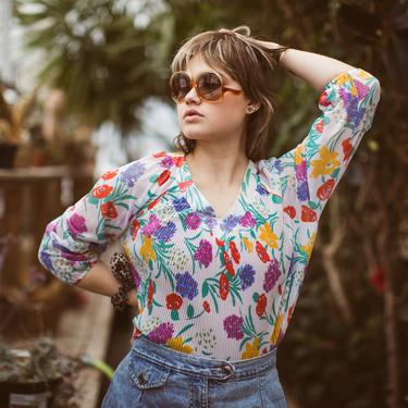 1970s Floral Blouse, Vintage Accordion Pleat Top, 70s Shirt, Sheer Blouse, V-Neck Tropical Shirt, Vacation Wardrobe, Bold Billowy Top 