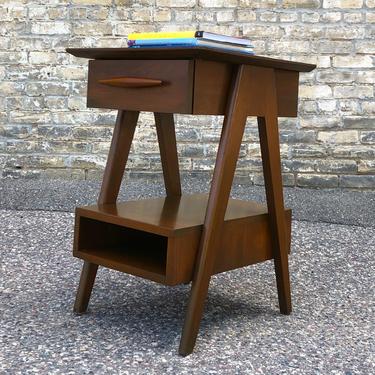 Peterson&#8217;s Art Furniture Accent Table 