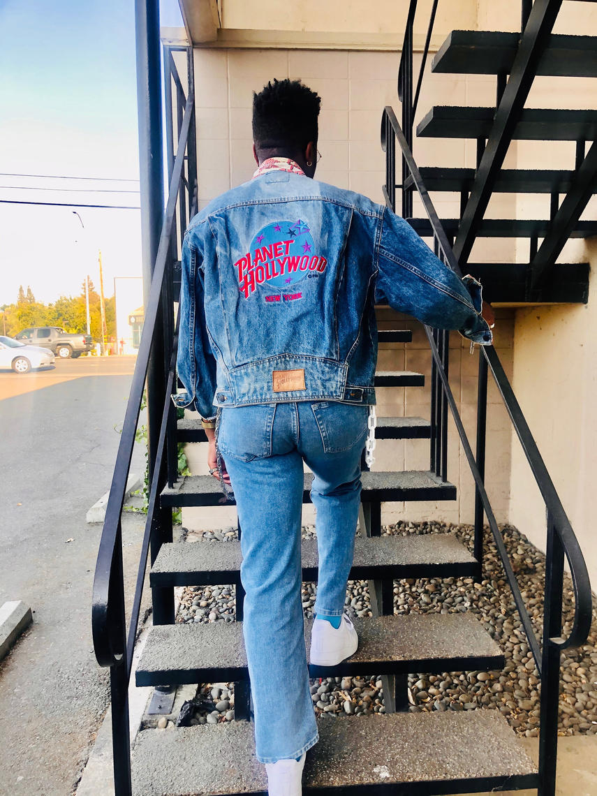 90'S　PLANET HOLLYWOOD DENIM JACKET