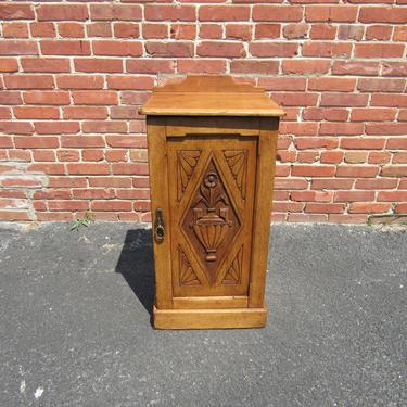 English Antique Yellow Pine Bedside Cabinet Night Stand 1880s 